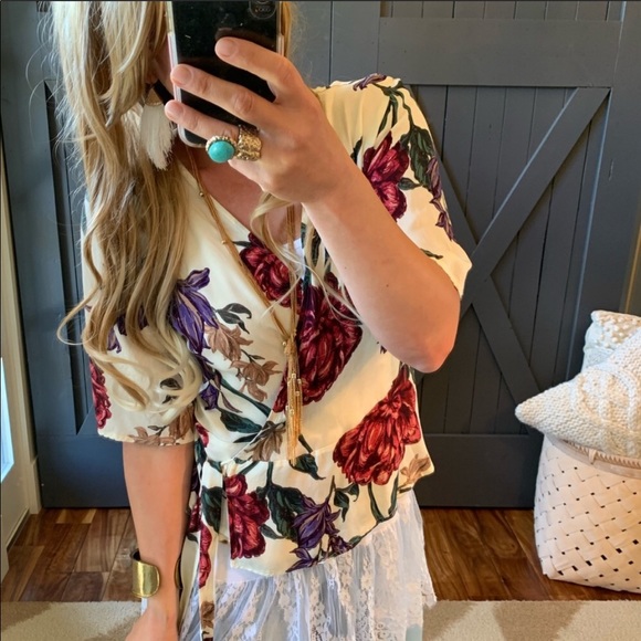 Tops - 🍭Floral Wrap Blouse BOHO Style Light Weight